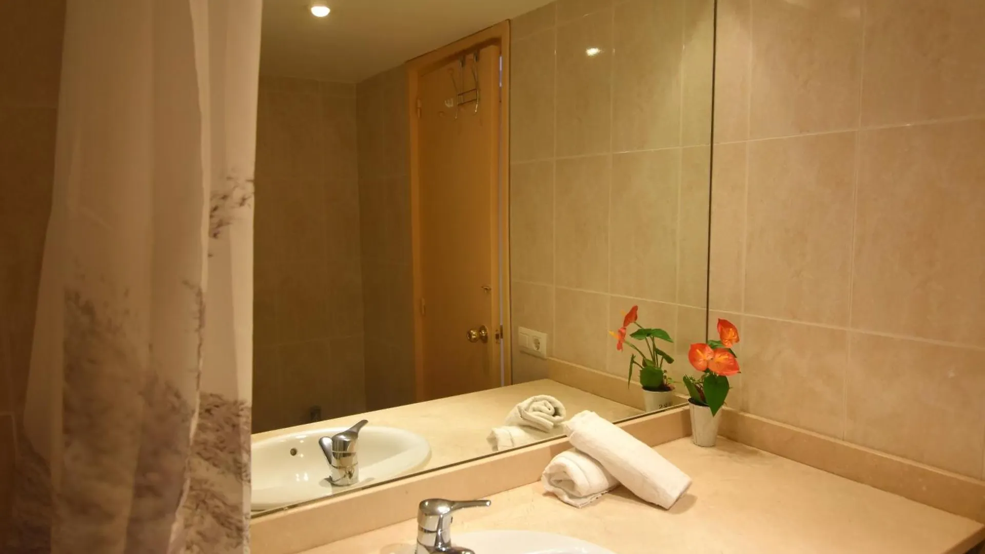 Rnet - 600 Tramuntana 02-17 A Apartment Roses Spain